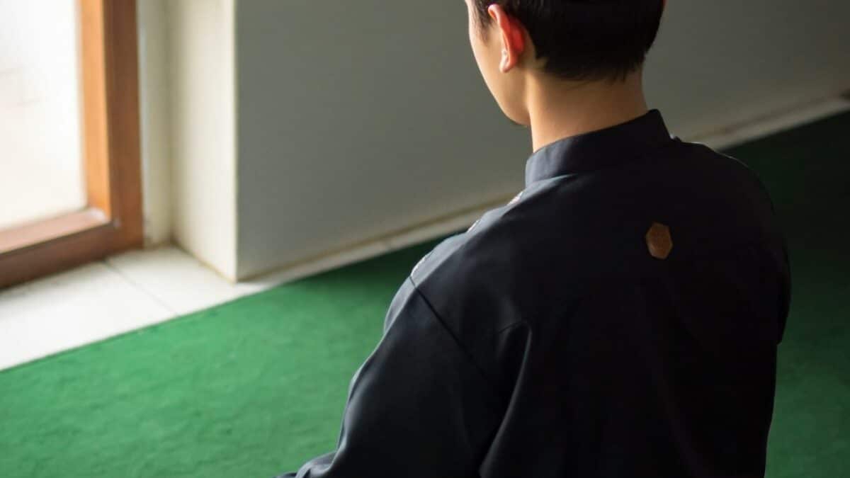 How to maintain consistency in Salah