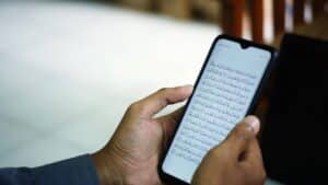 Quran reading tips for non-Arabic speakers