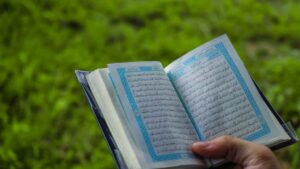 How to learn about Islamic miracles