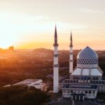 4-pillar mosque in front of rotunda during golden hour